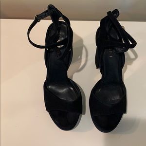Mgemi Black suede 90s style heeled sandal